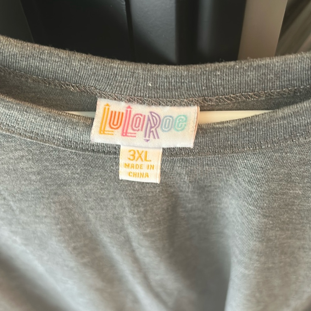 Lularoe Randy Top 3XL - Picture 2 of 2